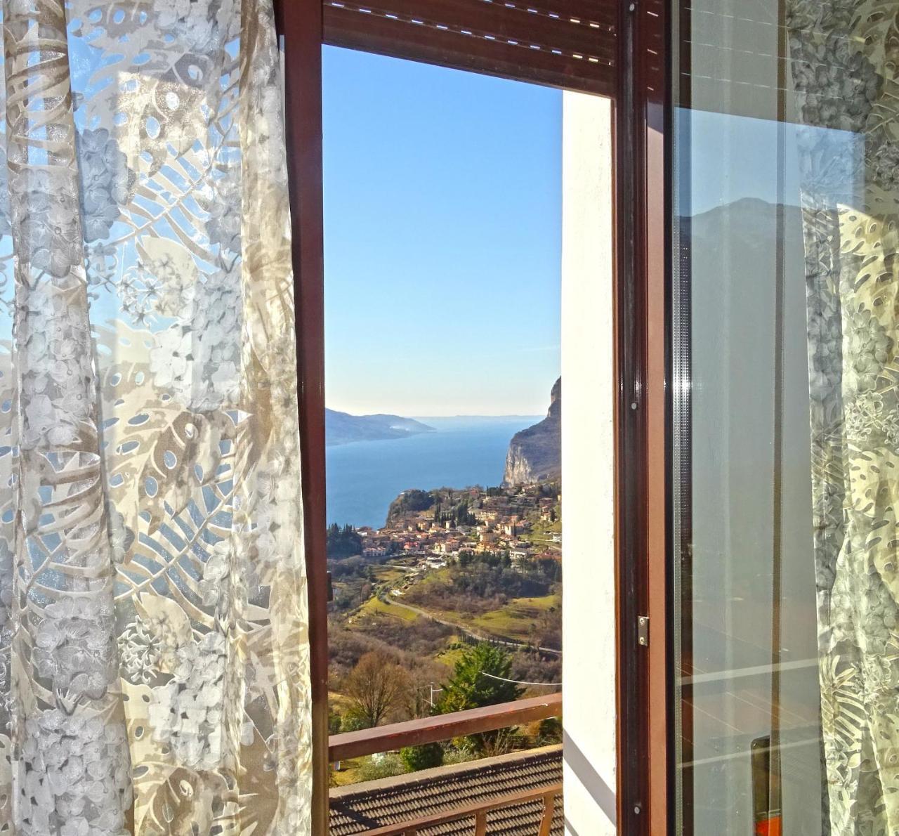 Casa Palanca Lake View Apartment By Gardadomusmea Tremosine Exterior photo